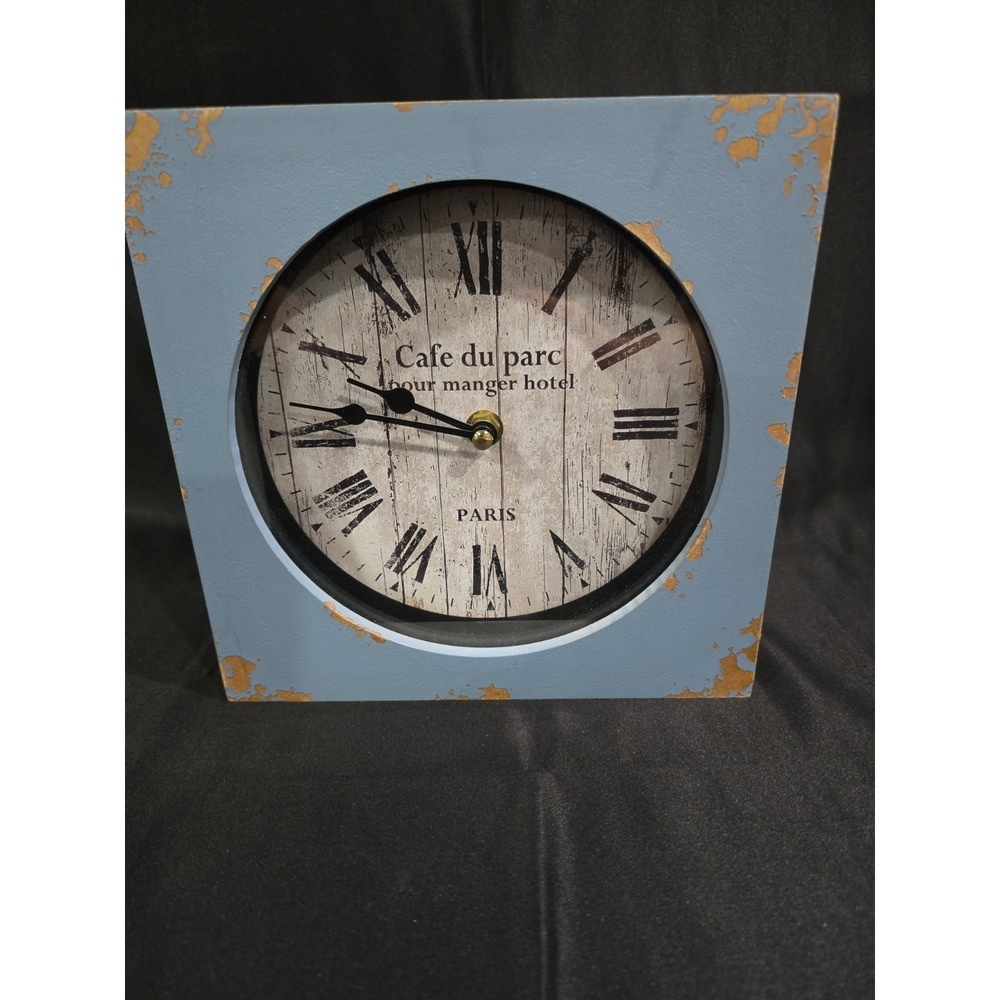 CAFE Du Parc Pour Manger Hotel Paris Box Clock
